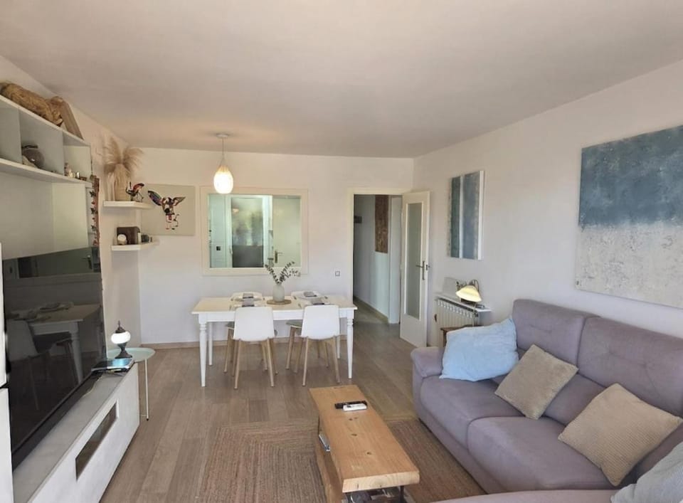 Apartment with large terrace in Vallpineda, Sitges Apartment in Garraf