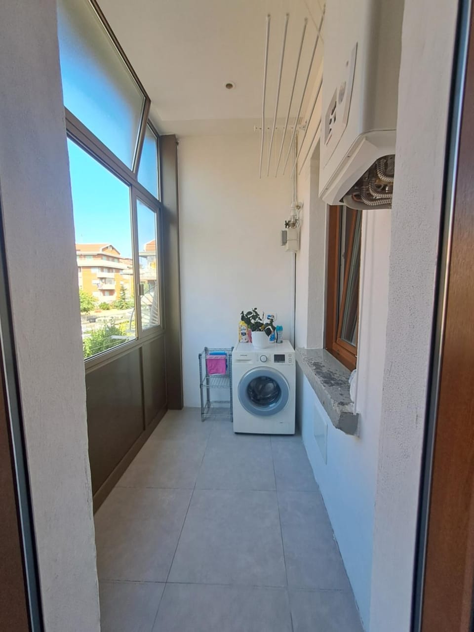 Balcony/Terrace, washing machine