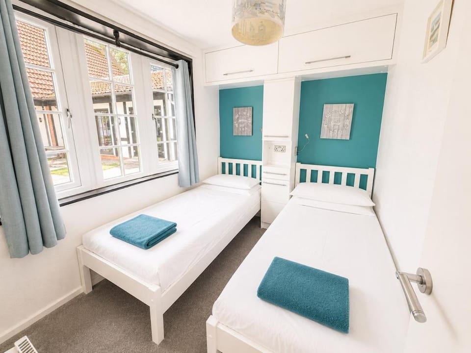 29 Tudor Court Villa in Hayle