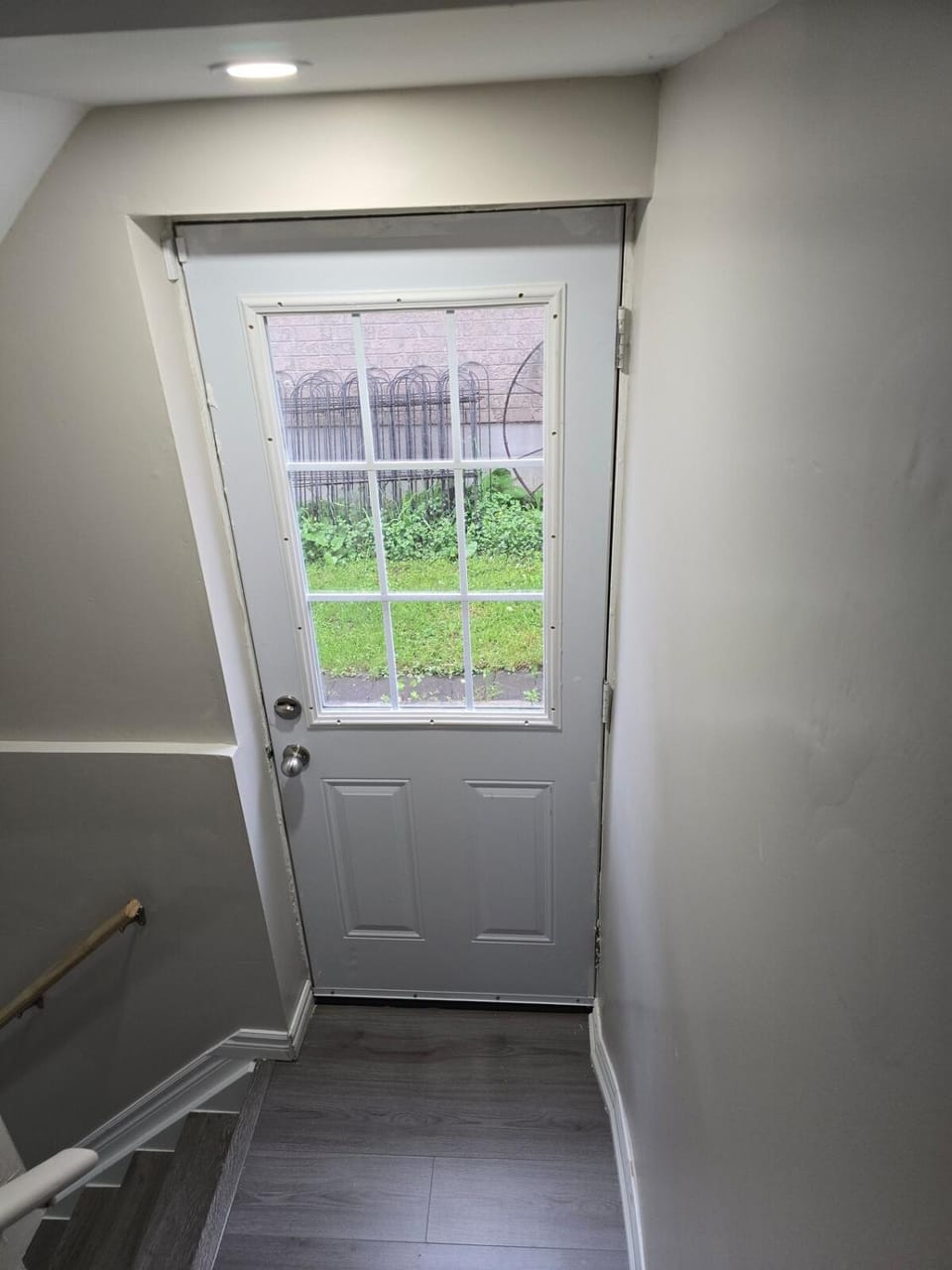Cozy 2BR Basement apartment Apartment in Bowmanville