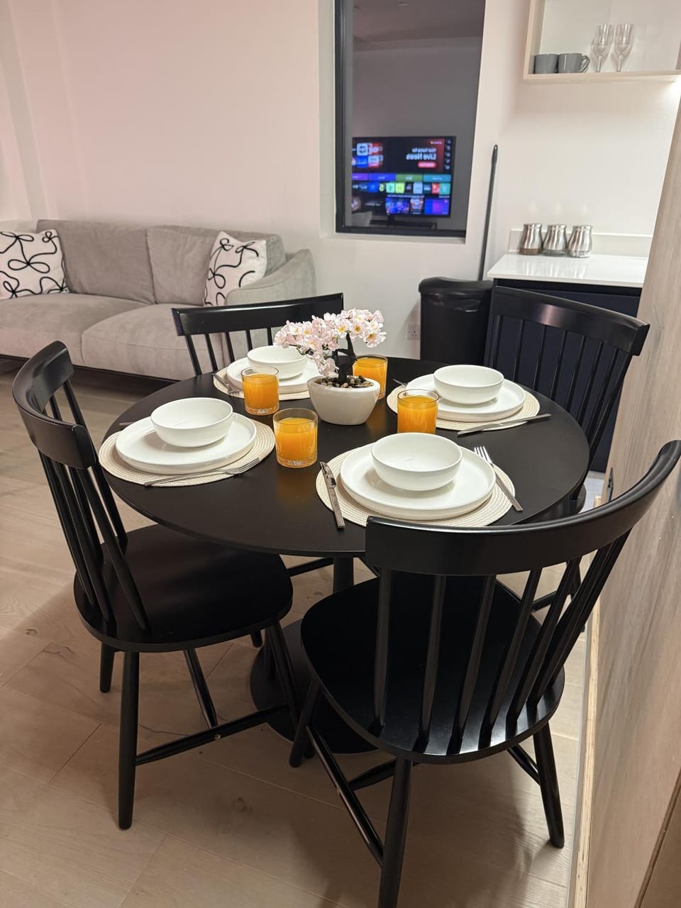 Stylish Manchester Duplex 2 Bed Apartment in Salford