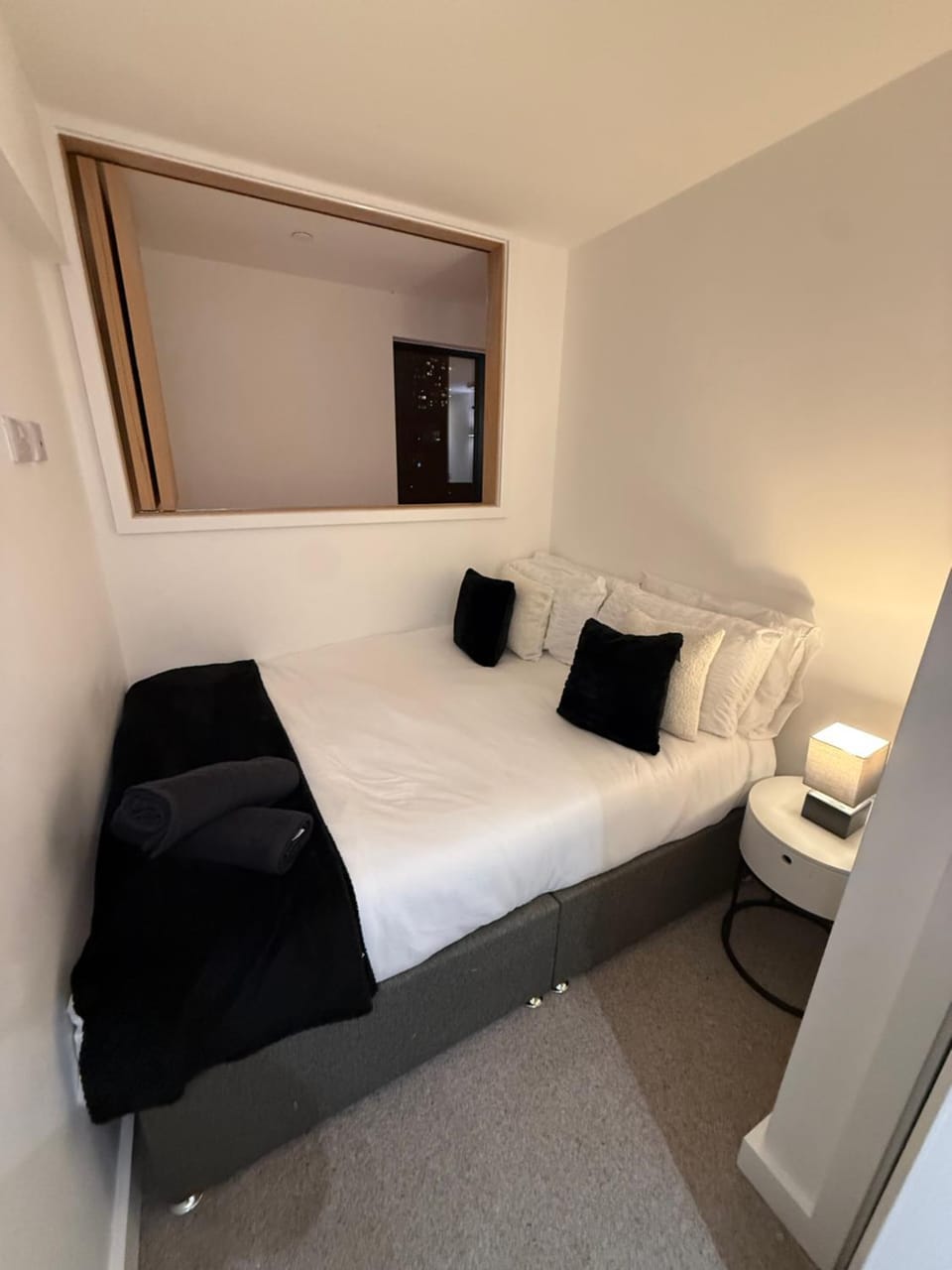 Stylish Manchester Duplex 2 Bed Apartment in Salford