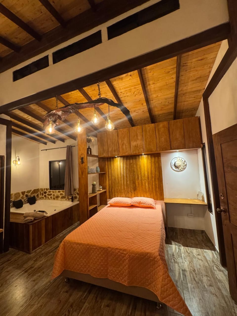 Refugio del Lago House in Antioquia