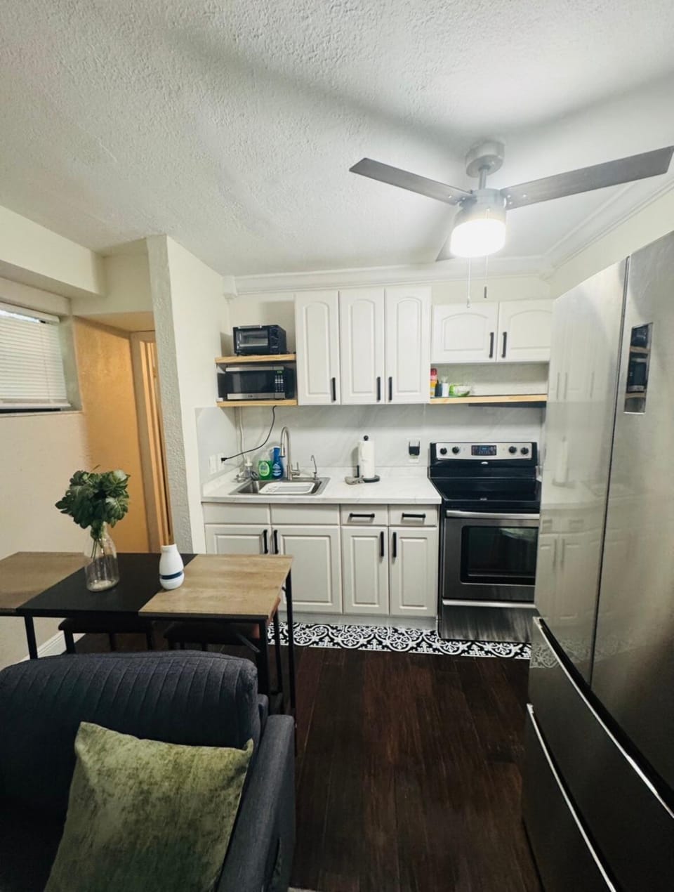 Sunshine Escape l Pool, Near Beach & Cruise Port Apartment in Fort Lauderdale