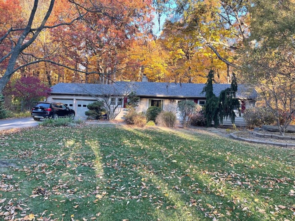 Boiler Bungalow - Entire 3 King Bed home! House in West Lafayette