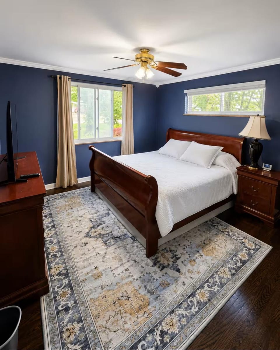 Spacious Family-Friendly Estate Apartment in Mason