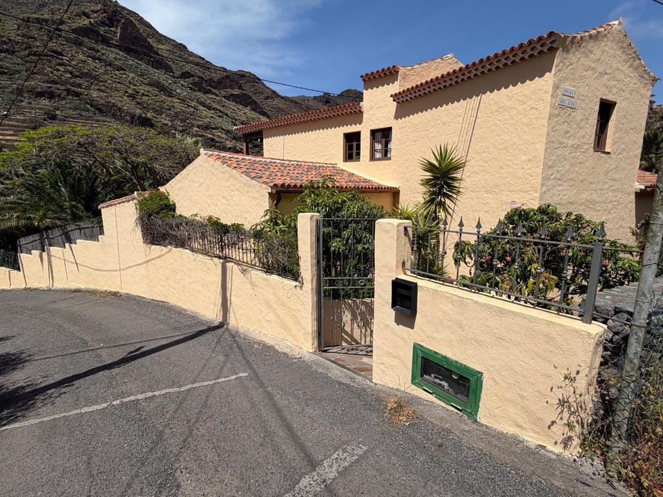 Property building, Mountain view