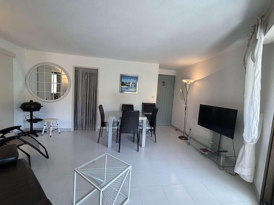 Appartement climatisé, terrasse - 4 pers. - FR-1-226B-263 Apartment in Cavalaire-sur-Mer