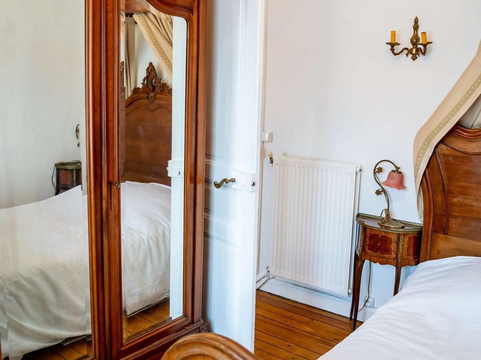 Appartement chic au cœur de Reims - 5 pers. - FR-1-870-41 Apartment in Reims