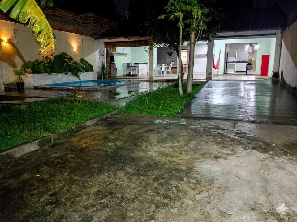 Espaço para família amigos e casal House in State of Goiás