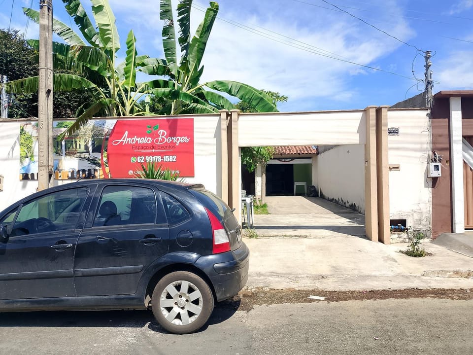 Espaço para família amigos e casal House in State of Goiás
