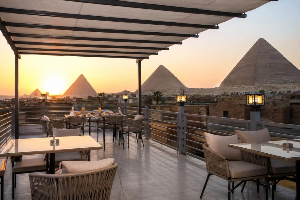 Patio, Nearby landmark, Restaurant/places to eat, Day, Natural landscape, View (from property/room), Balcony/Terrace, Lounge or bar, Banquet/Function facilities, Sunrise, Sunset