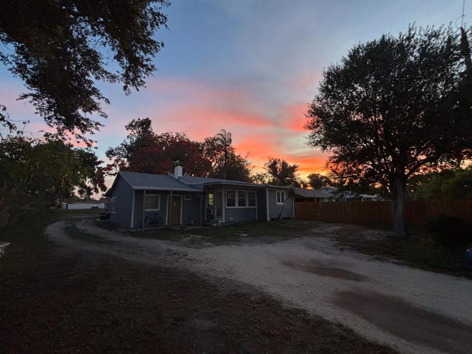Peaceful Sarasota Stay, 10 Min to Siesta Apartment in Florida