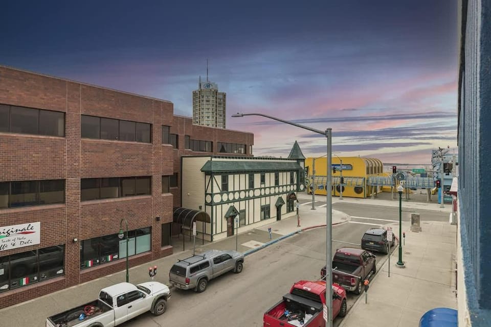 Downtown Anchorage Stay - 1 Bedroom Great Location Apartment in Anchorage