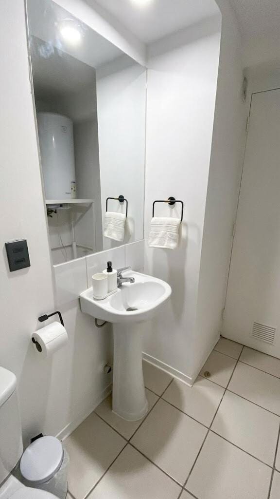 Movistar Arena, Metro and Centro minutes away Wifi800 Apartment in Santiago