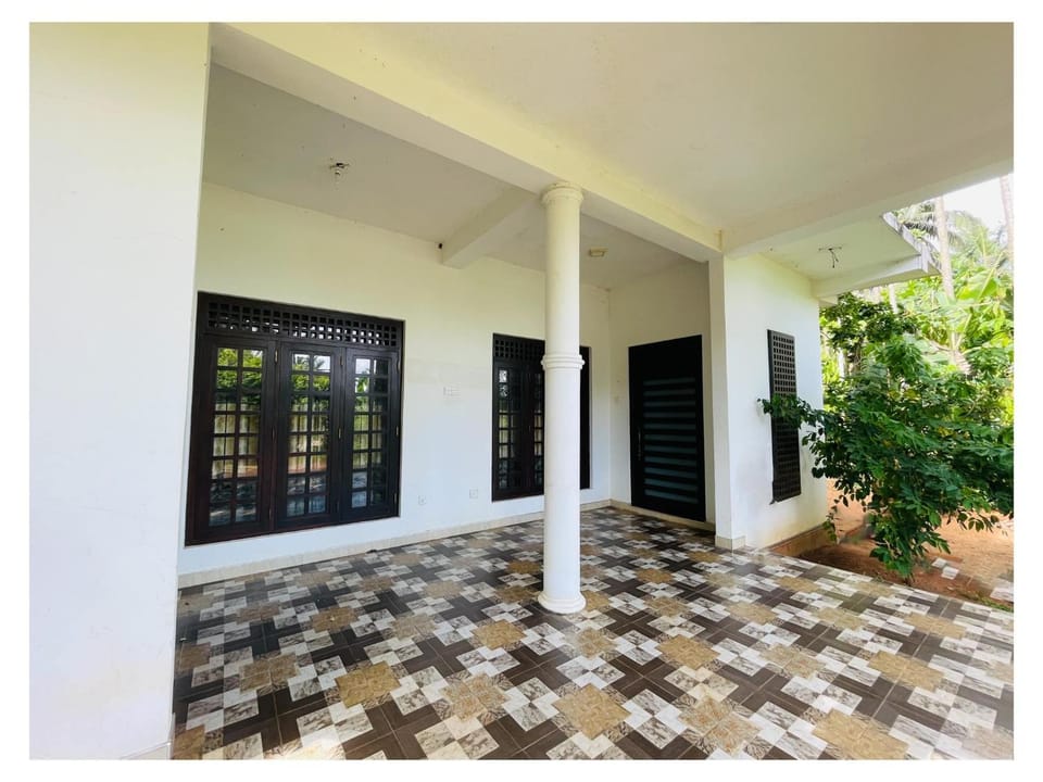 White Lotus Holiday Resort Bed and Breakfast in Sri Lanka