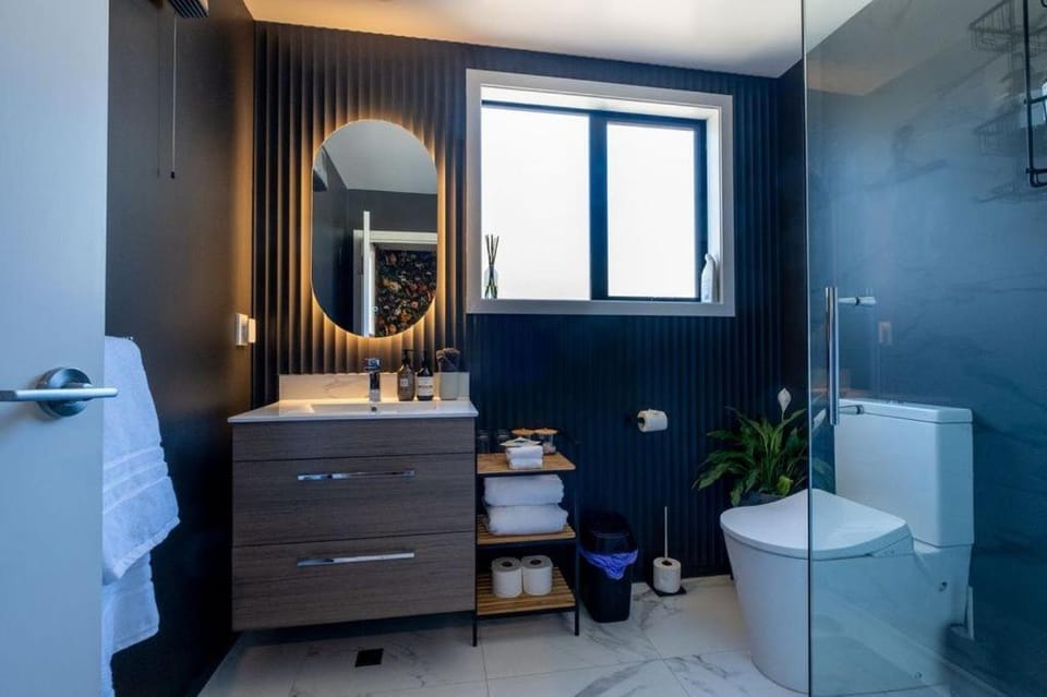 Stadium Side Sophistication Luxe 1BR Apartment Apartment in Christchurch