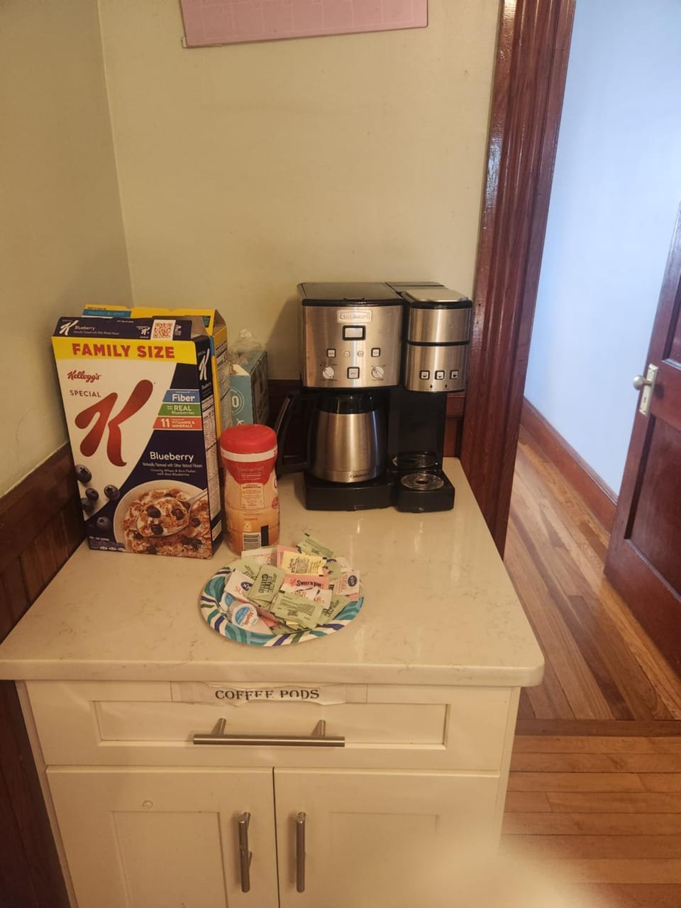 Coffee/tea facilities, Kitchen or kitchenette