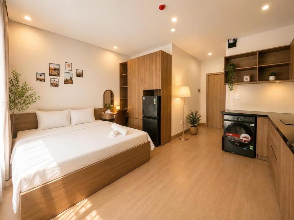 Photo of the whole room, Bedroom