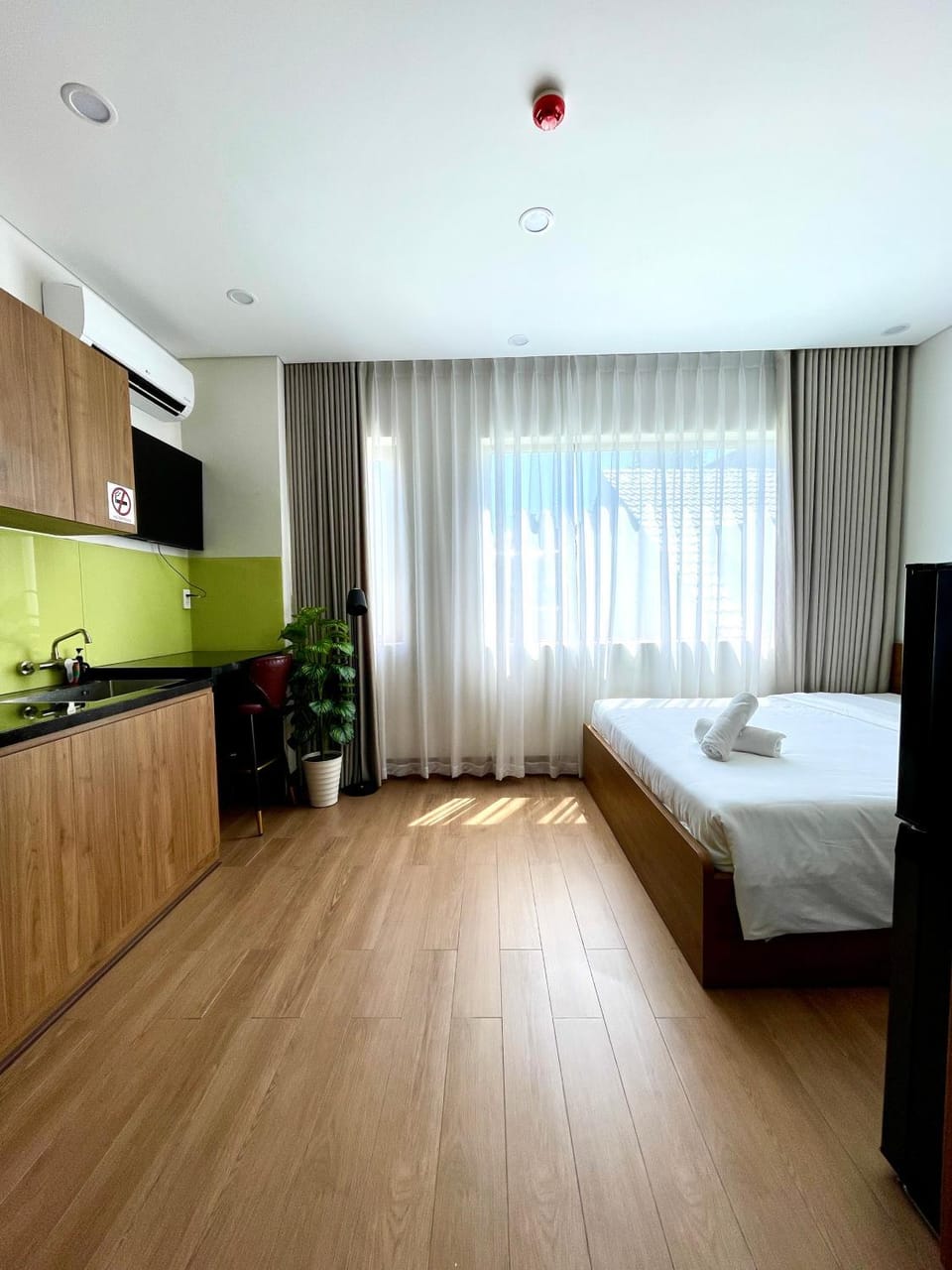 Photo of the whole room