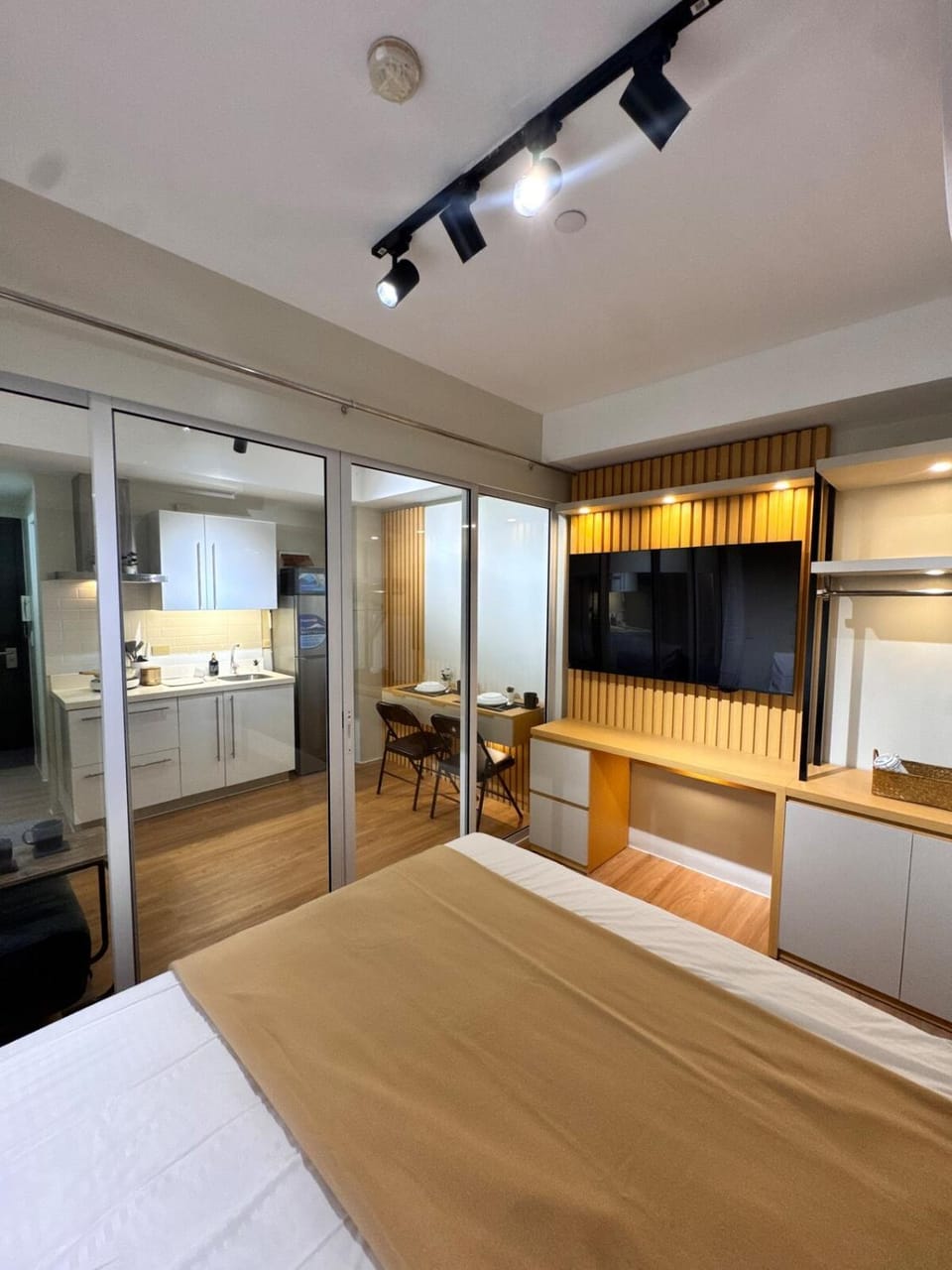 Near Rockwell 1BR with BalconyModern Minimalist Apartment in Mandaluyong