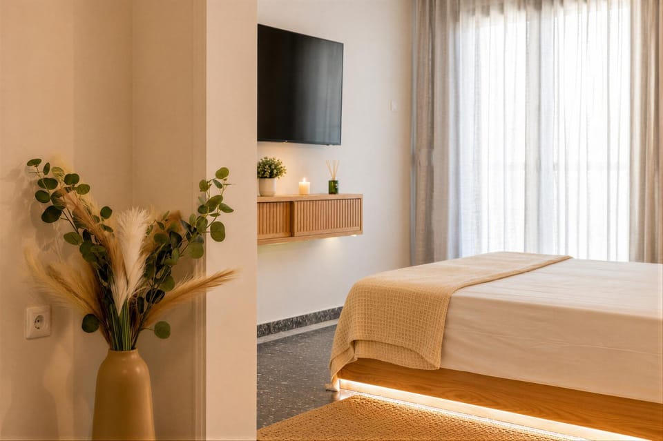 Bed, TV and multimedia, Photo of the whole room, Evening entertainment, Bedroom