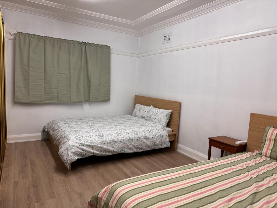 Two bedrooms house - One Min to Mulgrave Station Apartment in Sydney