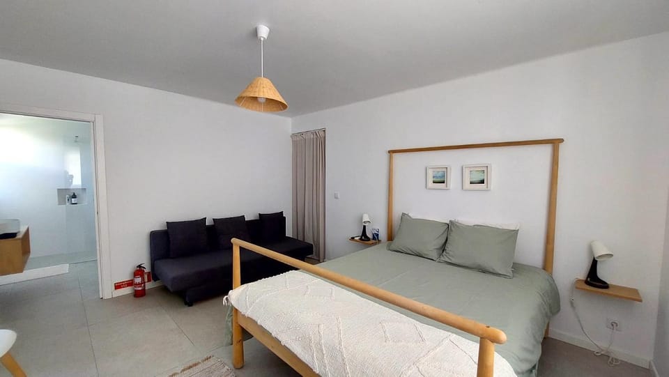 Surf Beach Suite 5 min golf and beach, 25 min Lisbon Apartment in Setubal District