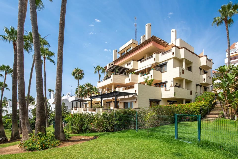 Las Lomas de Marbella Club Apartment in Marbella