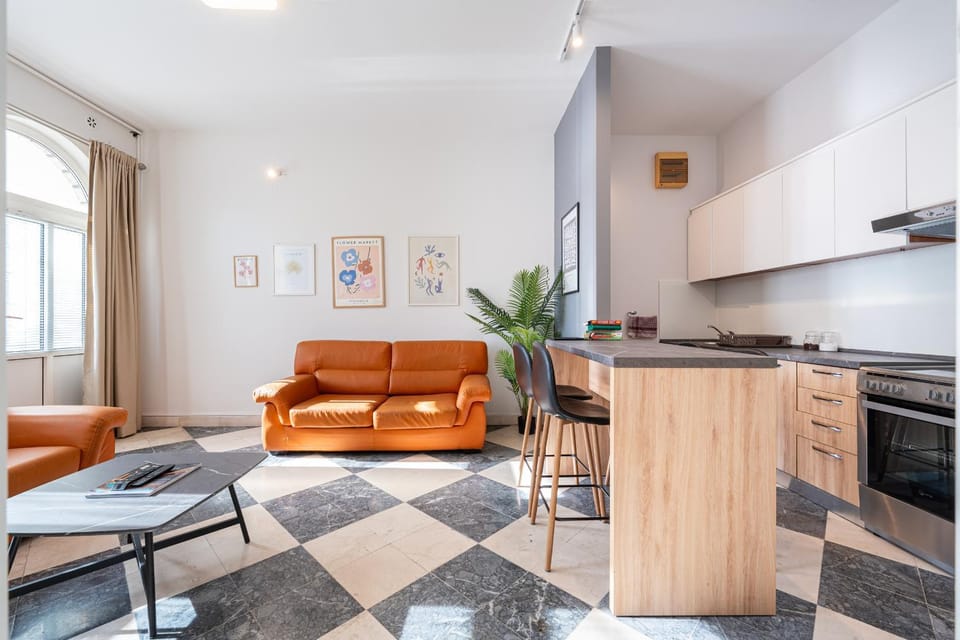 Kitchen or kitchenette, Living room, Dining area