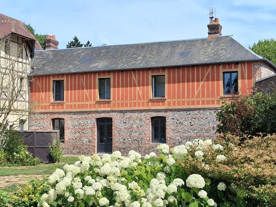 Caux Loc' du Manoir Bed and Breakfast in Normandy