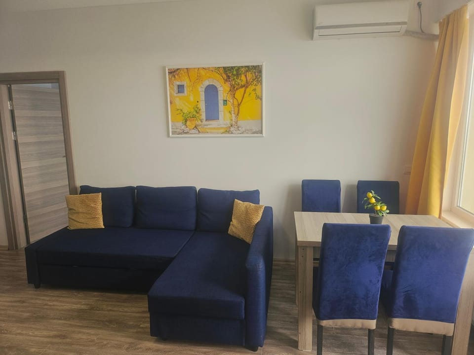 Mamaia Beachfront 33 Apartment in Constanta