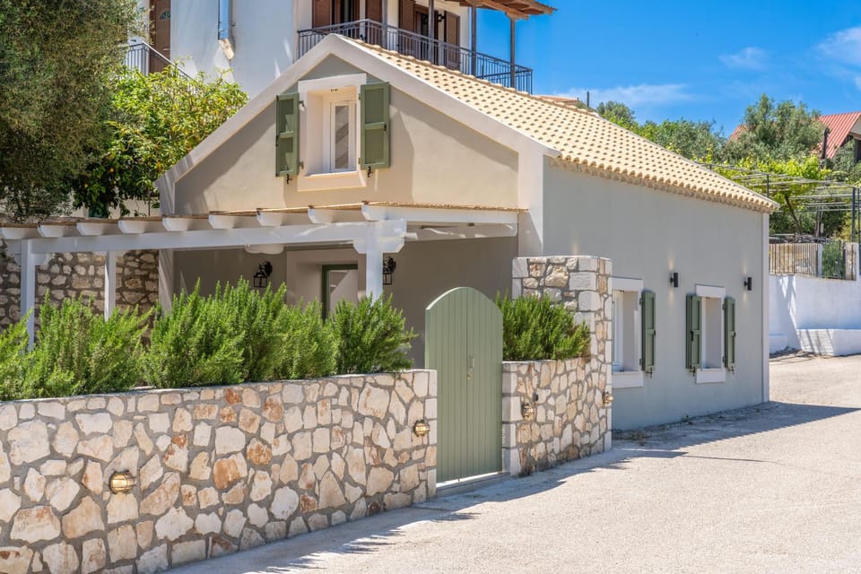 Property building, Facade/entrance
