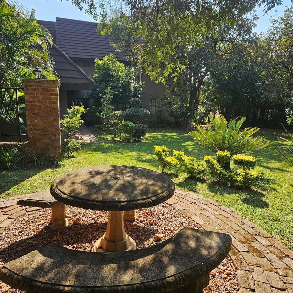 The Olive Room Plot 81 Country House in South Africa