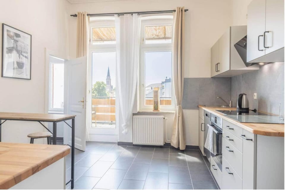 Stylische 100qm City Wohnung fuer max. 8 in Neuwied Apartment in Rhineland-Palatinate