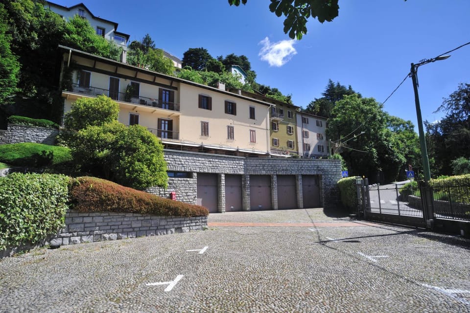 Property building, Street view, Inner courtyard view, Parking