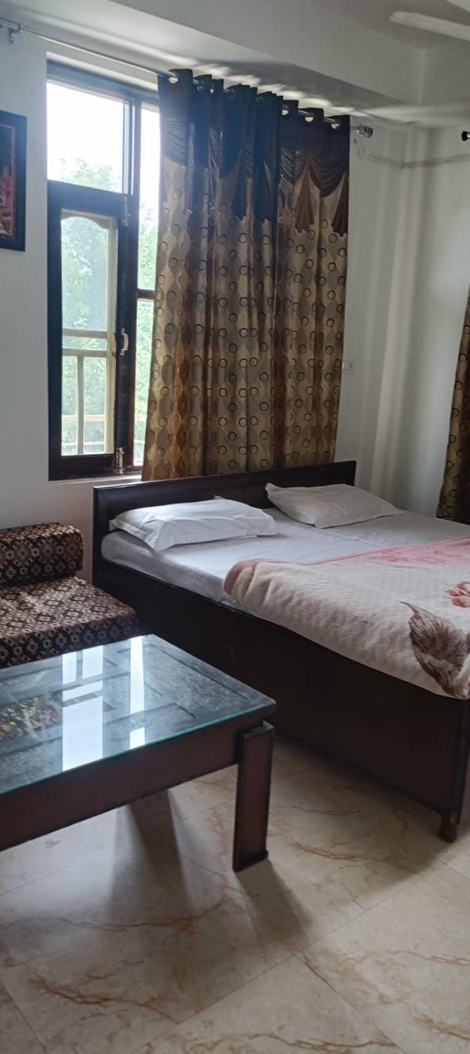 D Divine Bed and Breakfast in Himachal Pradesh