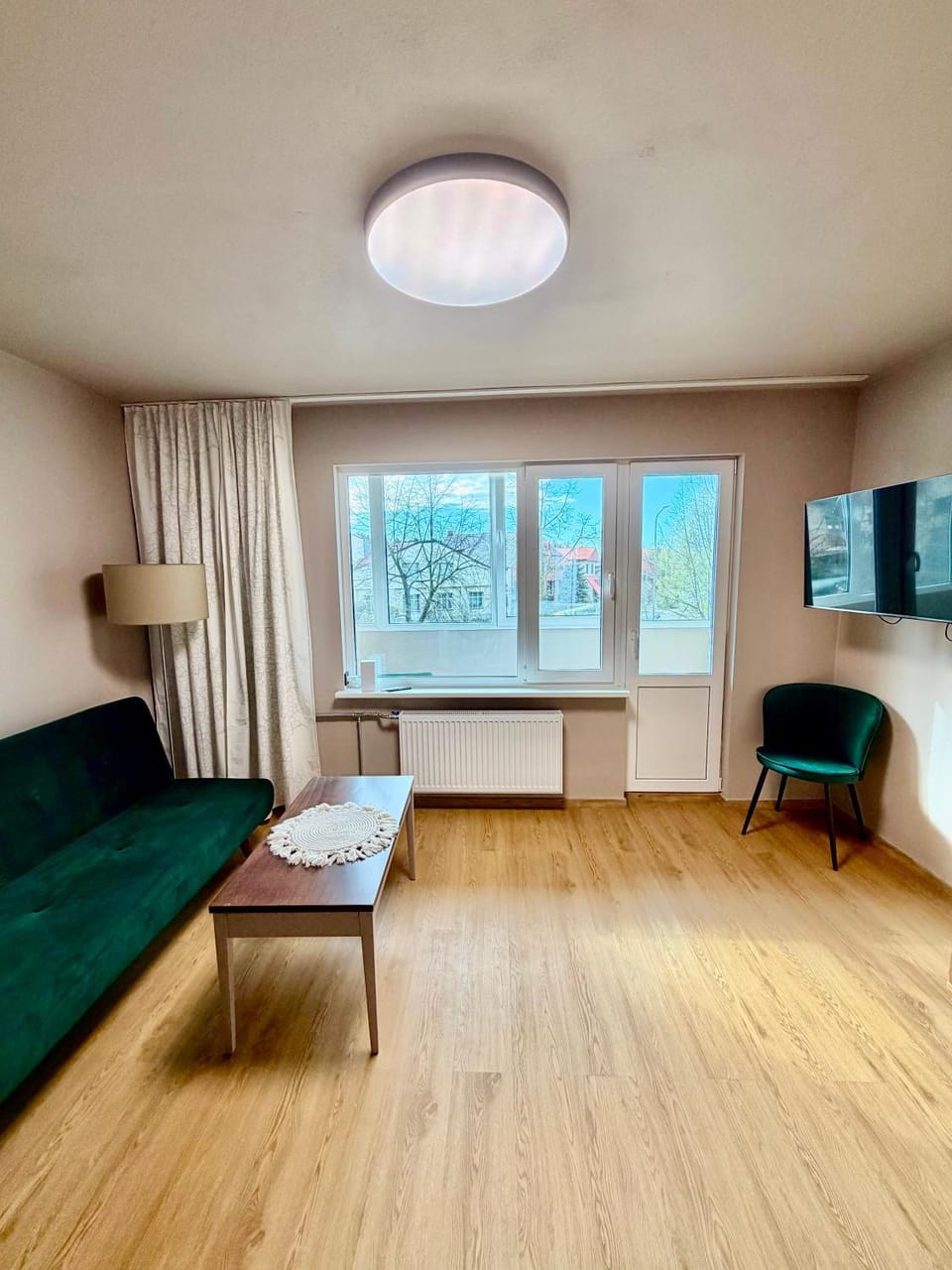 TV and multimedia, Living room, Photo of the whole room, Seating area