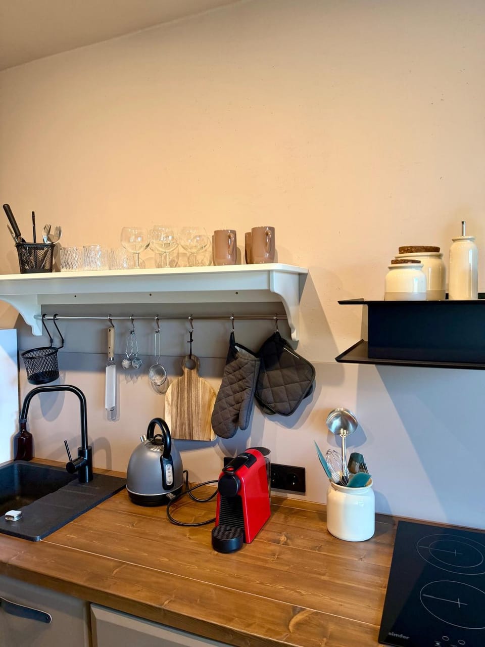 Coffee/tea facilities, Kitchen or kitchenette