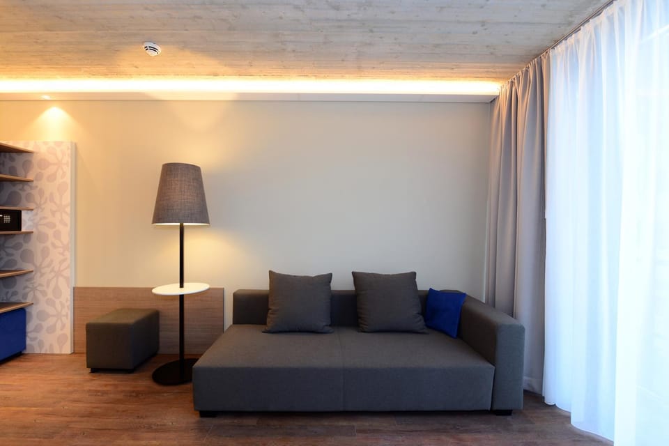 Seating area, Bedroom