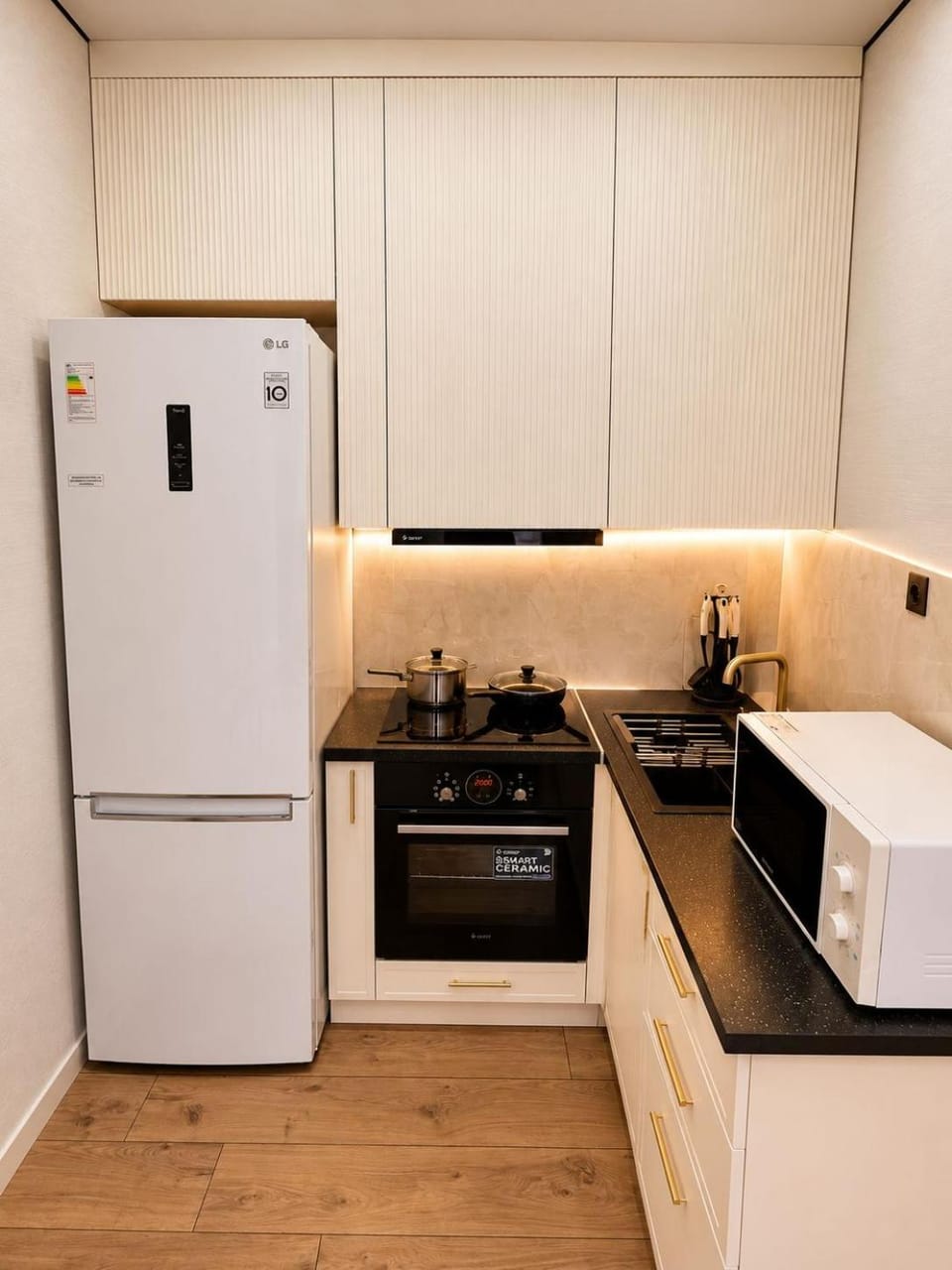 Kitchen or kitchenette, stove
