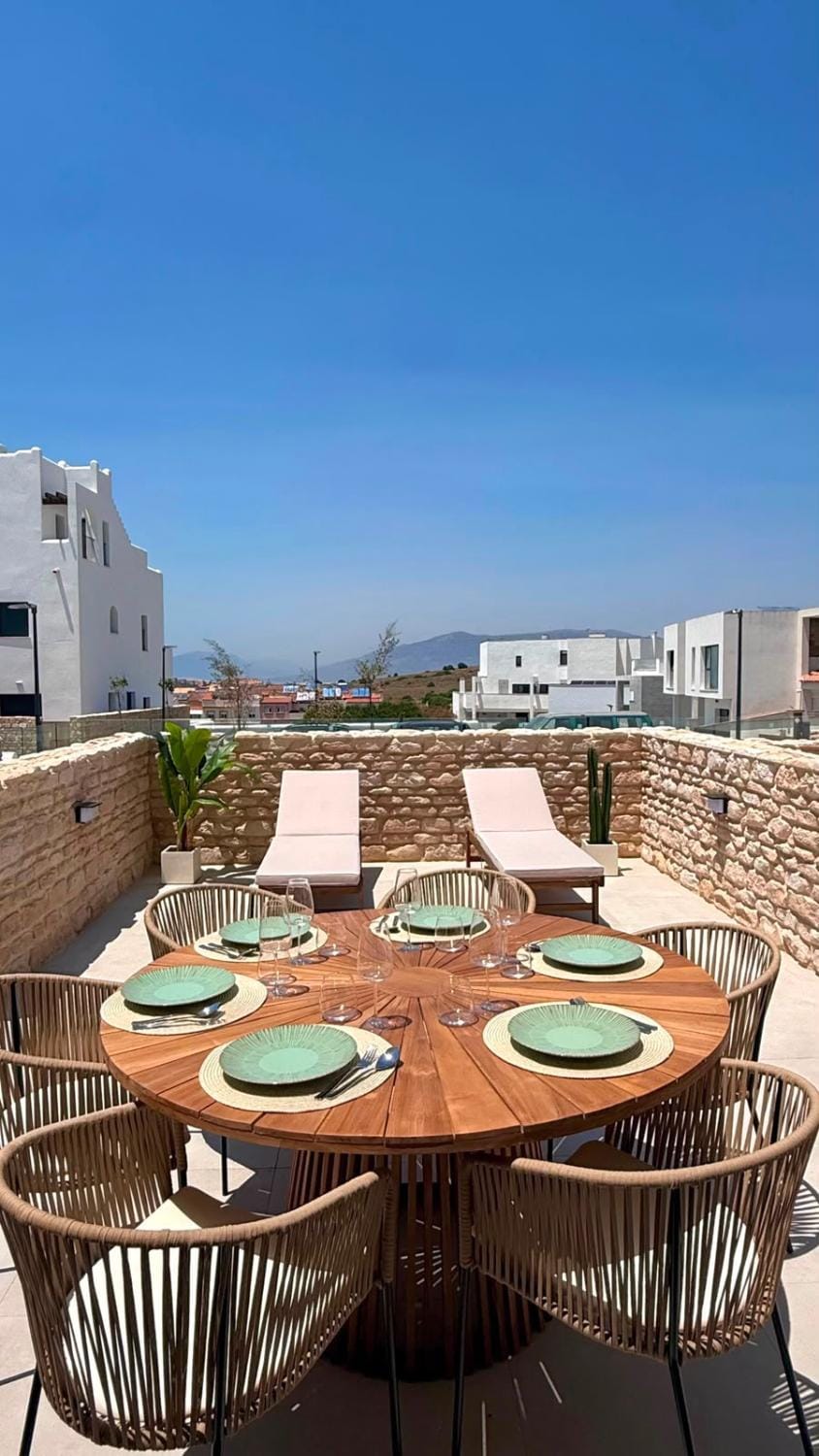 Balcony/Terrace, Dining area