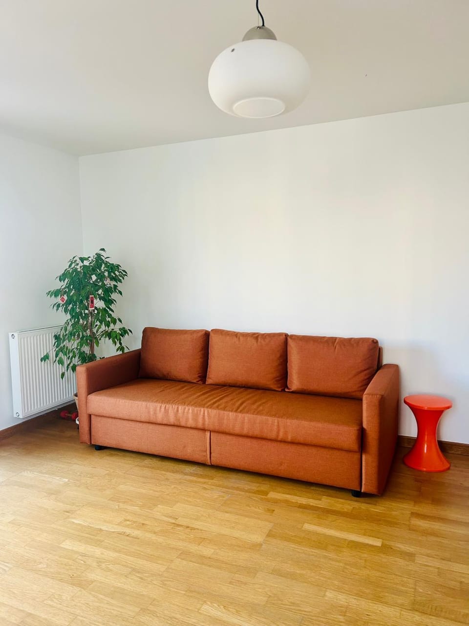 Appartement lumineux avec balcon Près de Disneyland Paris & RER A Apartment in Bussy-Saint-Georges