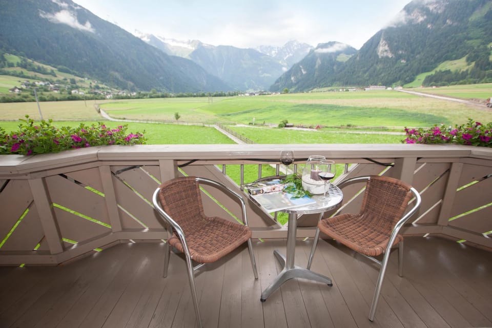 Patio, Balcony/Terrace, Garden view