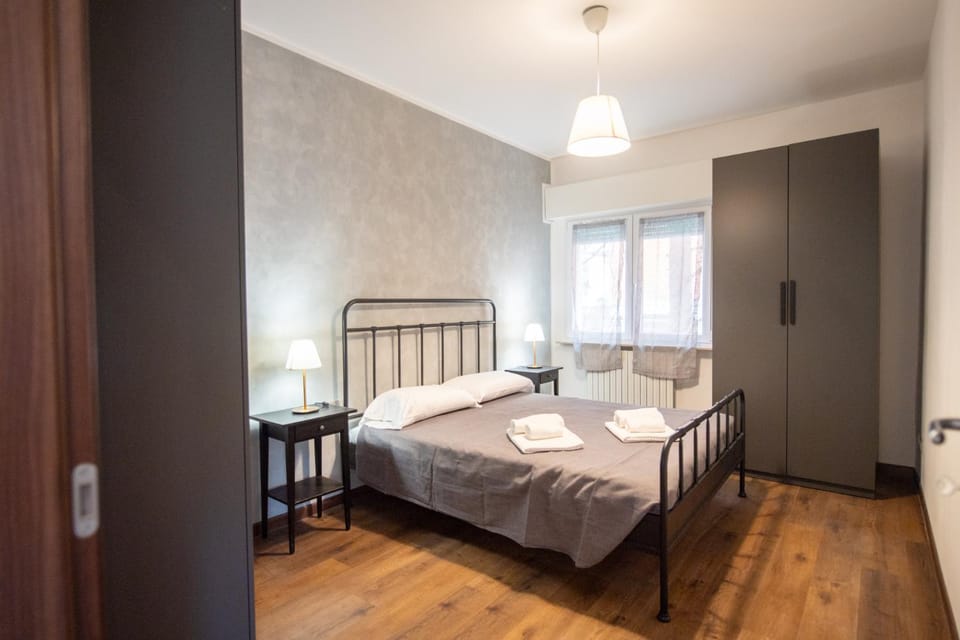 Bed, Photo of the whole room, Bedroom, wardrobe