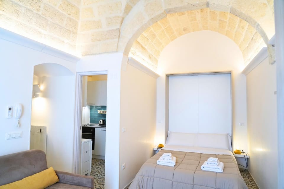 Kitchen or kitchenette, Living room, Bedroom