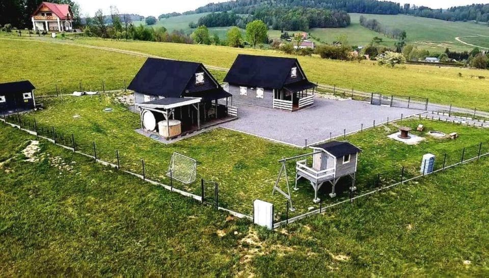Property building, Spring, Day, Natural landscape, Bird's eye view, Garden, Garden view, Mountain view