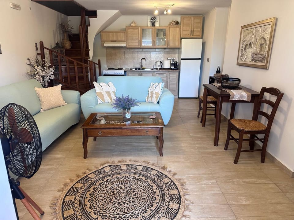 Coast Horizon Apartment in Messenia