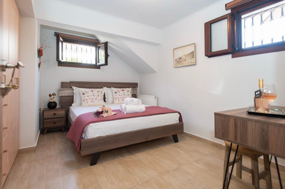 Coast Horizon Apartment in Messenia
