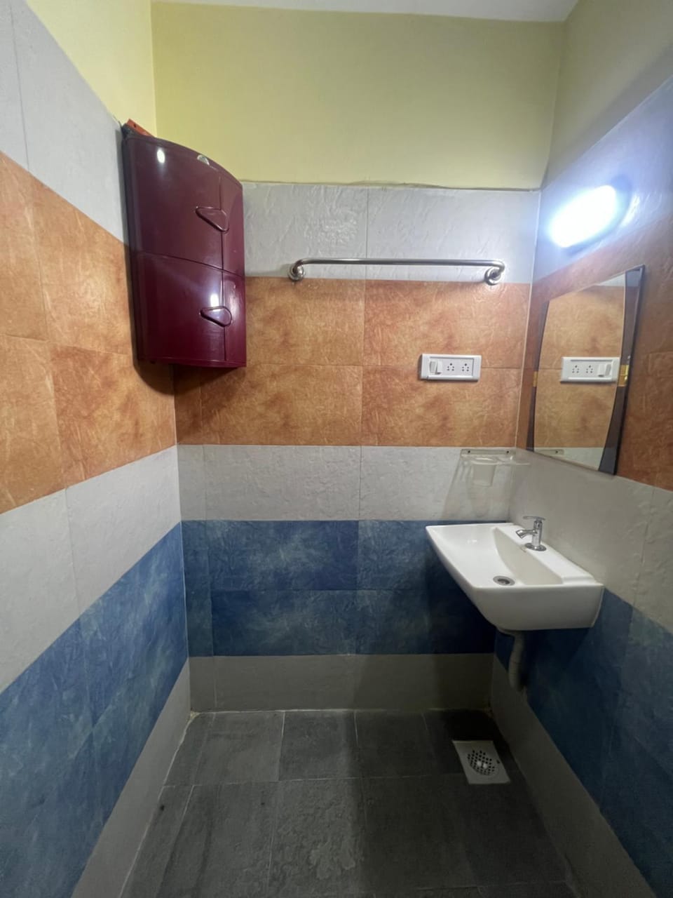 Airport Transit,Service Apt at Binny Square Apartment in Chennai